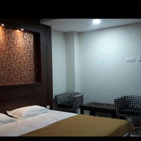 Hotel Gowri Sankar Ambasamudram Екстер'єр фото