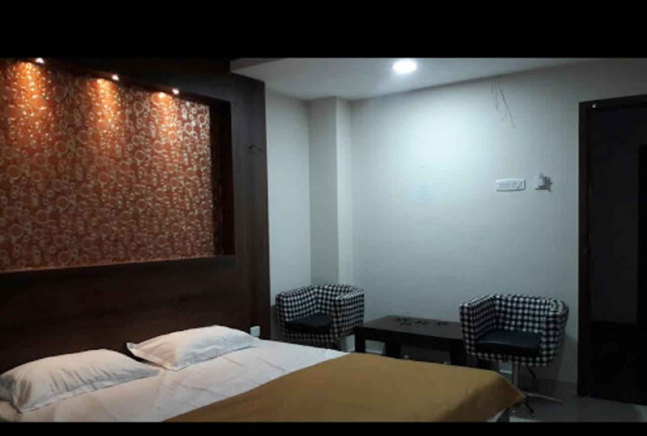 Hotel Gowri Sankar Ambasamudram Екстер'єр фото