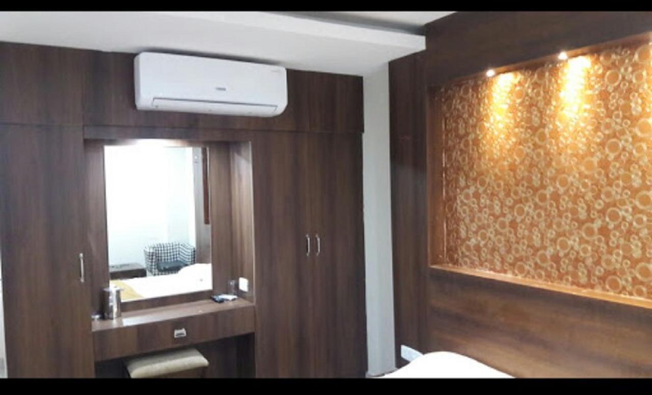 Hotel Gowri Sankar Ambasamudram Екстер'єр фото