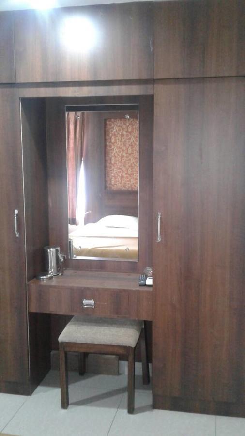 Hotel Gowri Sankar Ambasamudram Екстер'єр фото