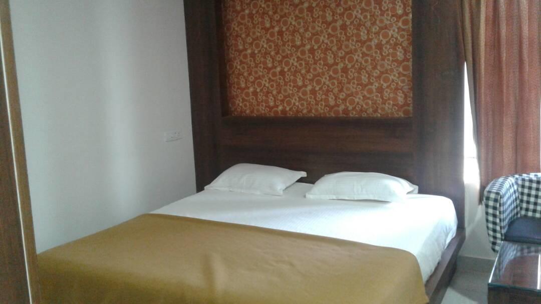 Hotel Gowri Sankar Ambasamudram Екстер'єр фото